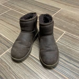 waterproof mini UGG boots brown